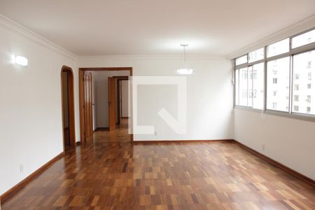 Sala de apartamento à venda com 3 quartos, 176m² em Cerqueira César, São Paulo