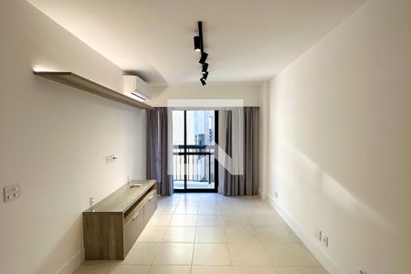 Sala de apartamento para alugar com 1 quarto, 40m² em Laranjeiras, Rio de Janeiro