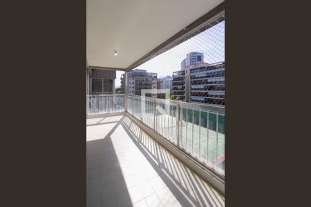 Varanda de apartamento para alugar com 2 quartos, 85m² em Barra da Tijuca, Rio de Janeiro