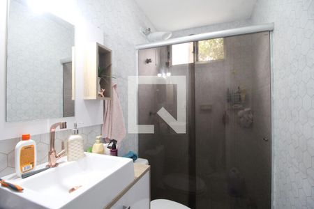 Banheiro de apartamento para alugar com 2 quartos, 45m² em Vila Sílvia, São Paulo