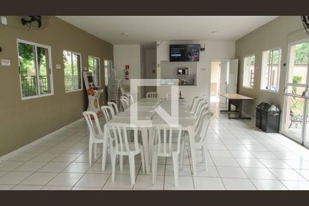 Apartamento à venda com 54m², 2 quartos e 1 vaga Apartamento à venda com 54m², 2 quartos e 1 vagaÁrea comum - Salão de festas