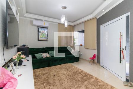Sala de casa à venda com 3 quartos, 90m² em Vila Curuçá Velha, São Paulo