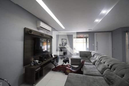 Casa de condomínio para alugar com 606m², 4 quartos e 2 vagasSala