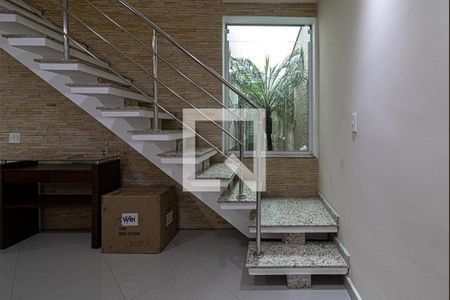 acesso aos pisos de casa à venda com 3 quartos, 260m² em Parque Bristol, São Paulo