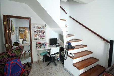 Sala de casa à venda com 2 quartos, 80m² em Vila Bertioga, São Paulo