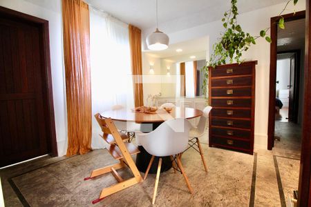 Sala de apartamento para alugar com 3 quartos, 130m² em Jardim Apipema, Salvador