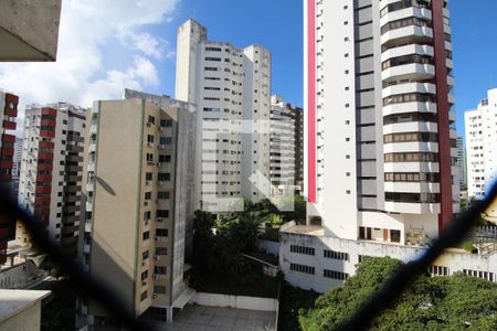 Vista da Sala de apartamento para alugar com 3 quartos, 130m² em Jardim Apipema, Salvador