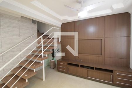 Casa de condomínio para alugar com 120m², 4 quartos e 2 vagasSala