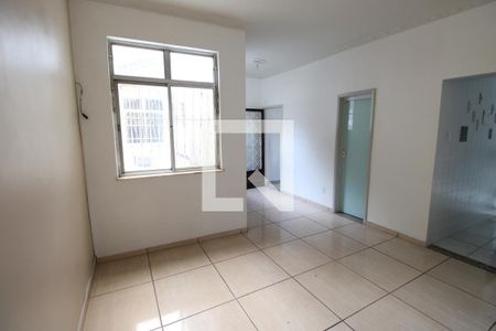 Sala de casa de condomínio para alugar com 2 quartos, 68m² em Encantado, Rio de Janeiro
