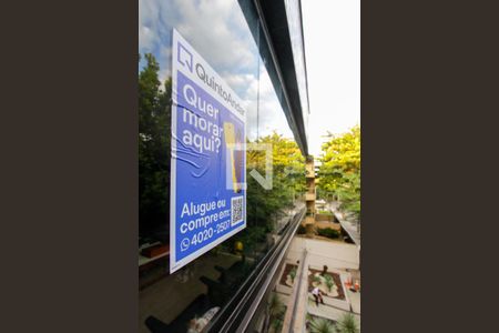 Placa de apartamento à venda com 3 quartos, 180m² em Barra da Tijuca, Rio de Janeiro