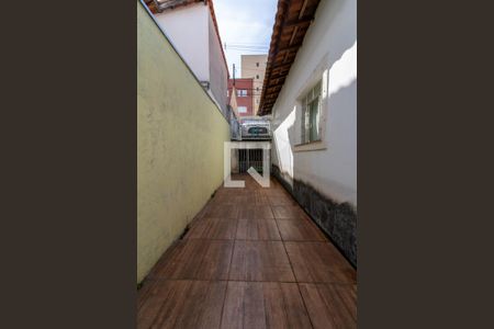 Casa à venda com 102m², 2 quartos e 1 vaga Casa à venda com 102m², 2 quartos e 1 vagaCorredor Lateral