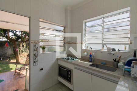 Casa à venda com 102m², 2 quartos e 1 vaga Casa à venda com 102m², 2 quartos e 1 vagaCozinha
