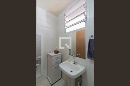 Casa à venda com 102m², 2 quartos e 1 vaga Casa à venda com 102m², 2 quartos e 1 vagaBanheiro