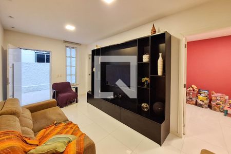 Sala de casa à venda com 2 quartos, 66m² em Ingá, Niterói