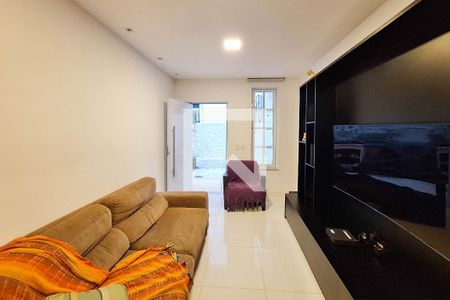 Sala de casa à venda com 2 quartos, 66m² em Ingá, Niterói