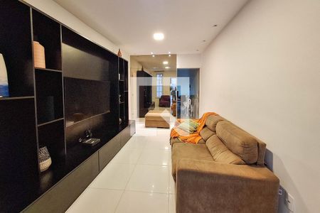 Sala de casa à venda com 2 quartos, 66m² em Ingá, Niterói