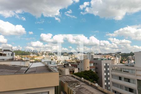 Vista Quarto de apartamento à venda com 3 quartos, 143m² em Santo Antônio, Belo Horizonte