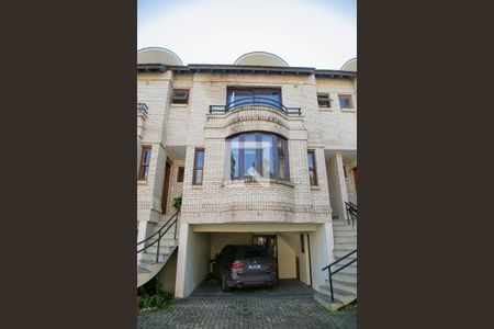 Fachada de casa à venda com 4 quartos, 205m² em Cristal, Porto Alegre