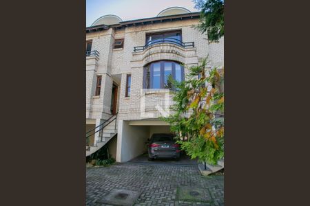 Fachada de casa à venda com 4 quartos, 205m² em Cristal, Porto Alegre