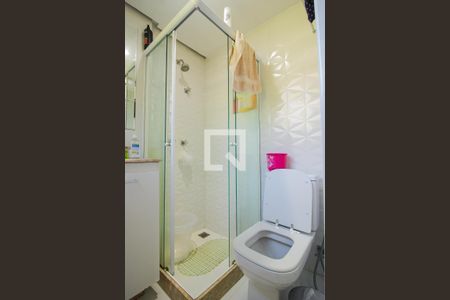 Apartamento à venda com 70m², 2 quartos e 1 vaga Apartamento à venda com 70m², 2 quartos e 1 vagaBanheiro da Suíte