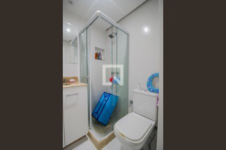 Apartamento à venda com 70m², 2 quartos e 1 vaga Apartamento à venda com 70m², 2 quartos e 1 vagaBanheiro Social