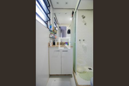 Apartamento à venda com 70m², 2 quartos e 1 vaga Apartamento à venda com 70m², 2 quartos e 1 vagaBanheiro da Suíte