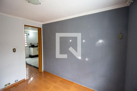 Quarto 1 de apartamento para alugar com 2 quartos, 48m² em Conjunto Residencial José Bonifácio, São Paulo