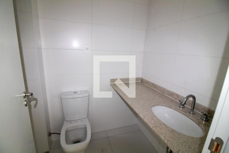 Banheiro de kitnet/studio para alugar com 1 quarto, 30m² em Santo Amaro, São Paulo