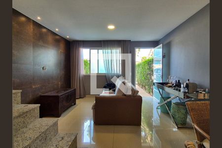 Sala de casa de condomínio para alugar com 2 quartos, 75m² em Vargem Grande, Rio de Janeiro