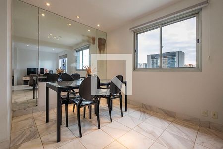 Sala de apartamento à venda com 2 quartos, 92m² em Pinheiros, São Paulo