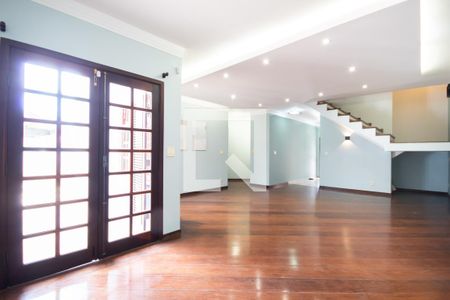 Casa à venda com 500m², 4 quartos e 4 vagasSala de Estar