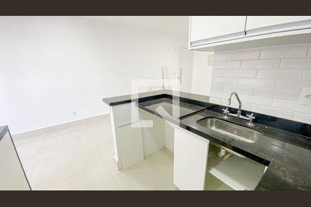 Sala - Sala de Jantar - Cozinha de apartamento para alugar com 2 quartos, 65m² em Jardim, Santo André