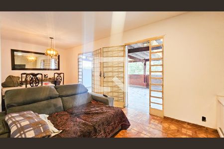 Sala de casa para alugar com 3 quartos, 400m² em Jardim Ubirajara (zona Sul), São Paulo