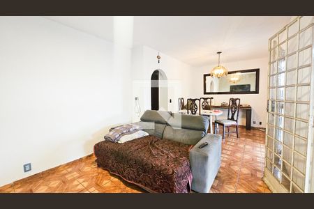 Sala de casa para alugar com 3 quartos, 400m² em Jardim Ubirajara (zona Sul), São Paulo