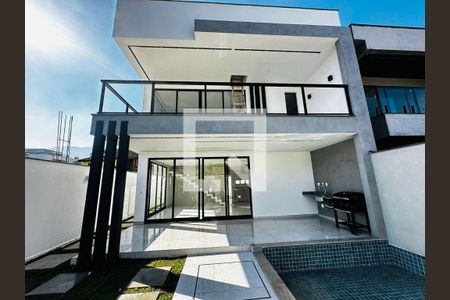 Casa à venda com 4 quartos, 202m² em Vargem Pequena, Rio de Janeiro