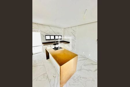 Casa à venda com 4 quartos, 202m² em Vargem Pequena, Rio de Janeiro