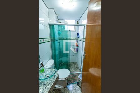 Banheiro de apartamento à venda com 3 quartos, 70m² em Copacabana, Belo Horizonte