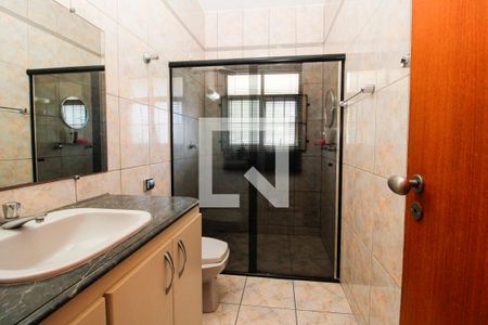 Banheiro de apartamento à venda com 2 quartos, 174m² em Ana Lúcia, Belo Horizonte