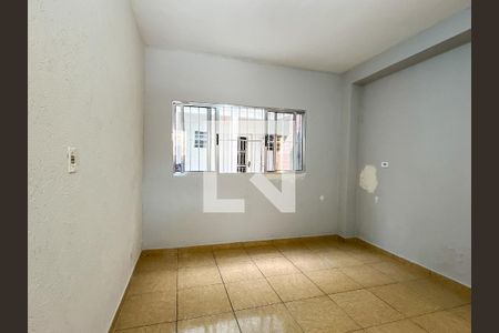 Quarto 1 de casa para alugar com 2 quartos, 50m² em Freguesia do Ó, São Paulo