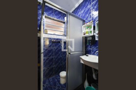 Casa à venda com 150m², 3 quartos e 2 vagas Casa à venda com 150m², 3 quartos e 2 vagasCasa 1 - Banheiro