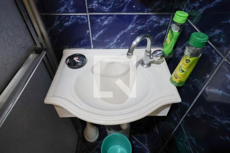 Casa à venda com 150m², 3 quartos e 2 vagas Casa à venda com 150m², 3 quartos e 2 vagasCasa 1 - Banheiro