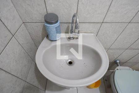 Casa à venda com 150m², 3 quartos e 2 vagas Casa à venda com 150m², 3 quartos e 2 vagasCasa 2 - Banheiro