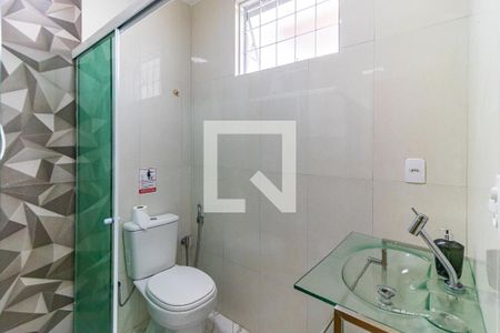 Banheiro de casa à venda com 1 quarto, 80m² em Maravista, Niterói