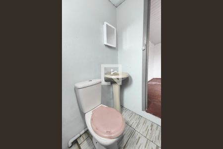 Banheiro de casa à venda com 1 quarto, 83m² em Feitoria, São Leopoldo