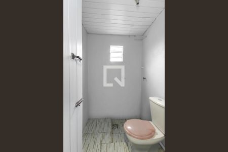 Banheiro de casa à venda com 1 quarto, 83m² em Feitoria, São Leopoldo
