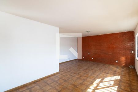 Sala de casa para alugar com 4 quartos, 291m² em Campo Grande, Rio de Janeiro