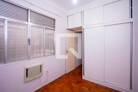 Quarto 2 de apartamento à venda com 2 quartos, 59m² em Icaraí, Niterói