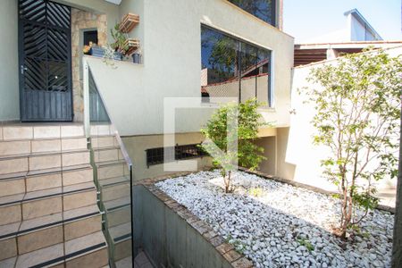 Entrada de casa à venda com 4 quartos, 351m² em Paraíso, Santo André