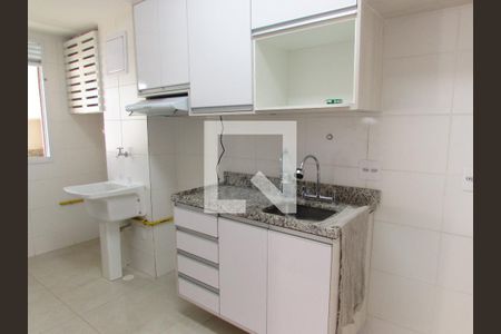 Cozinha de apartamento para alugar com 2 quartos, 78m² em Jardim Santa Rosa, Taboão da Serra