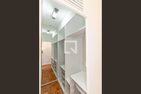 Quarto 1 de apartamento para alugar com 2 quartos, 98m² em Itaim Bibi, São Paulo